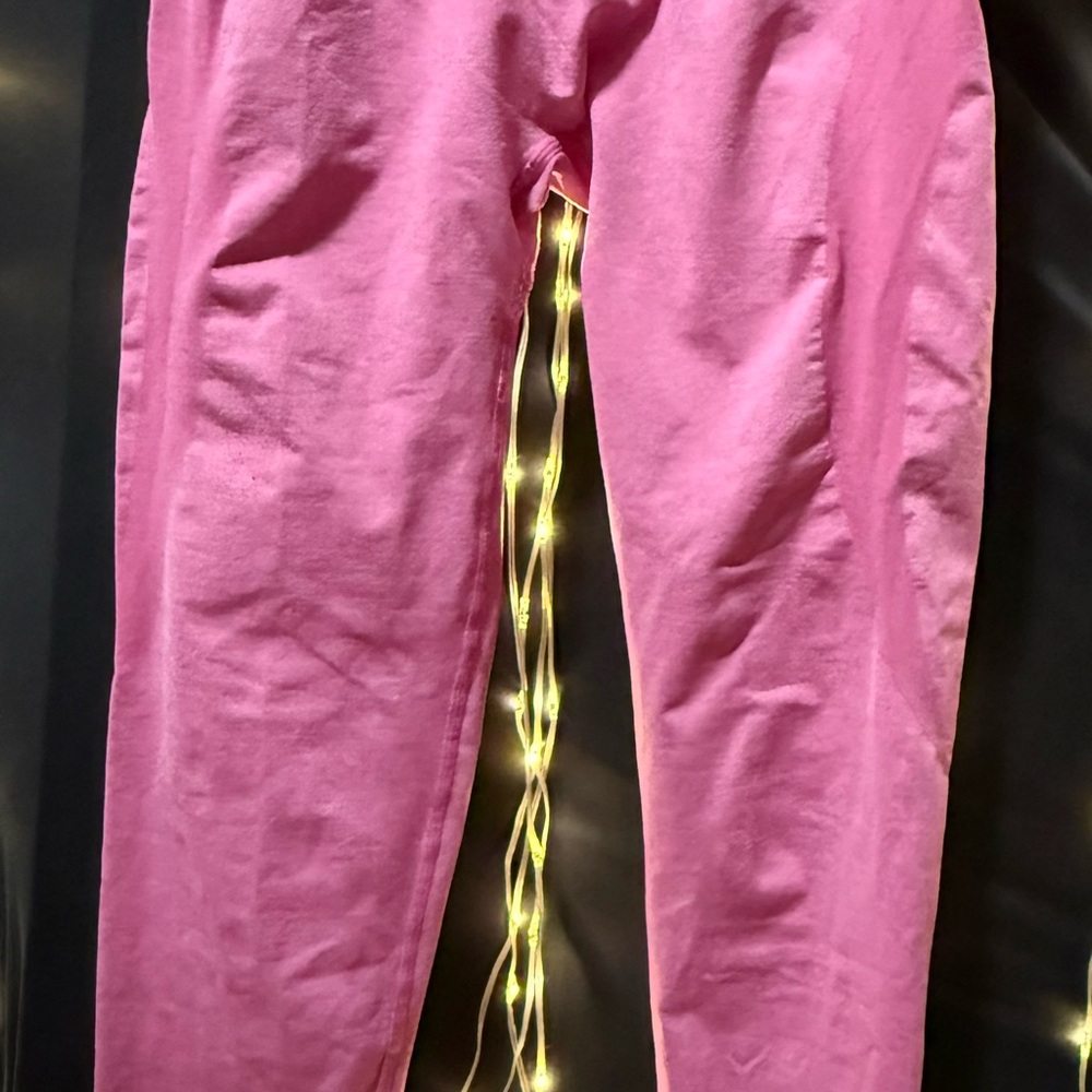36. Pre loved Woman’s NVGTN Pink Stretch Knit Leggings